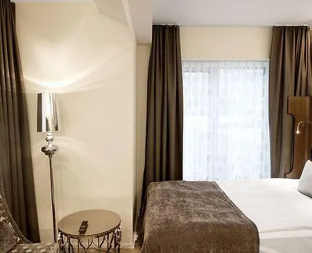 Hotel Tivoli And Congress Center *