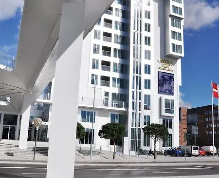 Otel Tivoli And Congress Center