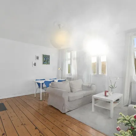 In Quiet White Hortensiavej 8 On Frederiksberg C * كوبنهاجن