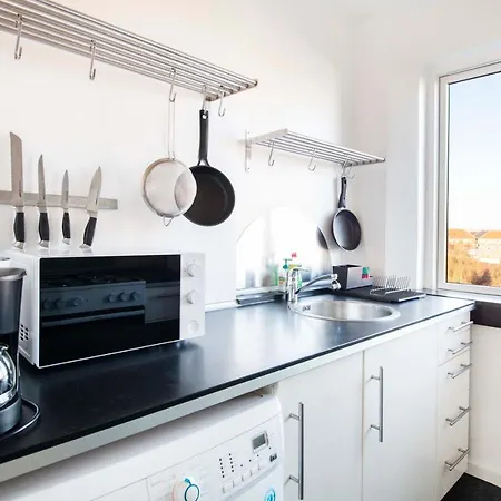 Hyggelig & Lys Lejlighed M.plads Til 4 - Amager Copenhagen