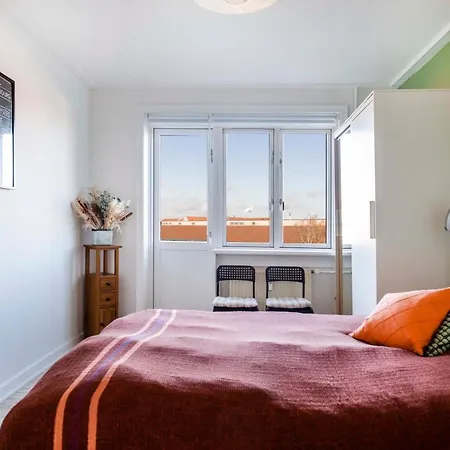 Apartment Hyggelig & Lys Lejlighed M.plads Til 4 - Amager *