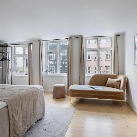 Sanders Main - Popular Two-bedroom Duplex Next To Magical Nyhavn Copenhagen