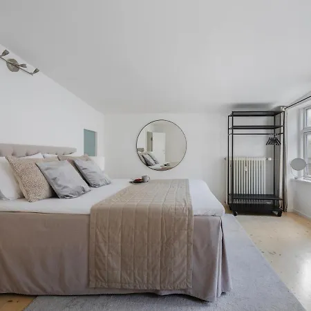 Apartment Sanders Main - Popular Two-bedroom Duplex Next To Magical Nyhavn Copenhagen