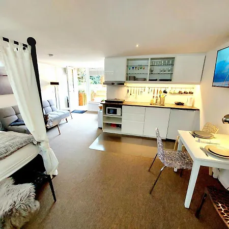 Lejlighed Neptun Studio-apartment With Terrace. *
