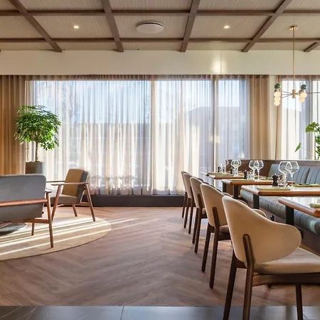 Radisson Blu Scandinavia Hotel, Hotell 4*