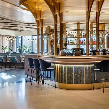 Radisson Blu Scandinavia Hotel, 4*