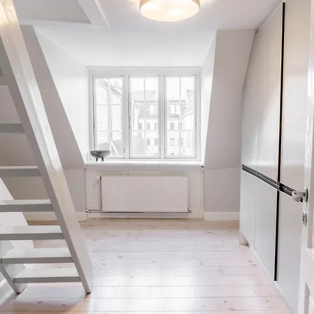Penthouse W/rooftop Terrace In Latin Quarter Lägenhet *