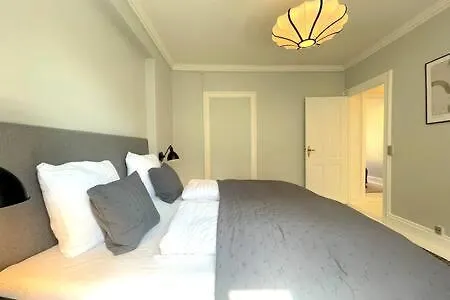 2 Bedroom Flat In Trendy Area Apartamento