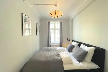 Apartamento 2 Bedroom Flat In Trendy Area