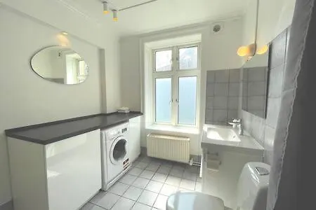 Apartamento 2 Bedroom Flat In Trendy Area *
