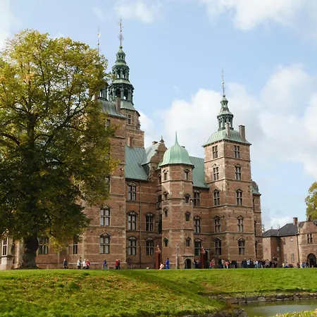 Lägenhet Located In The Heart Of