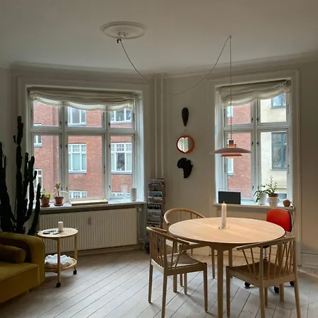 Apartment 400 M From Metro Modern Cozy *