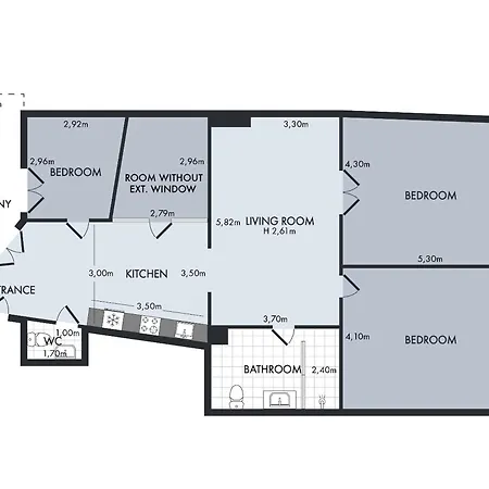 Sanders Leaves - Chic Three-bedroom In Downtown Apartment *