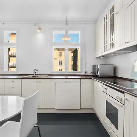 بيت شباب In Quiet White Hortensiavej 8 On Frederiksberg C