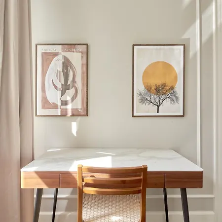 Large 4 Bedroom With Balcony & Bathtub In Cph Apartment