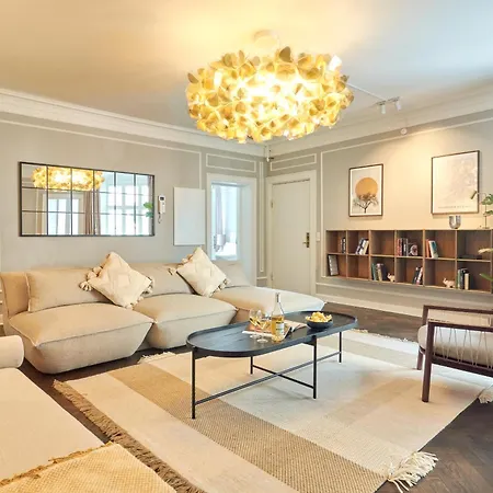 Lägenhet Stylish Spacious W 3br In