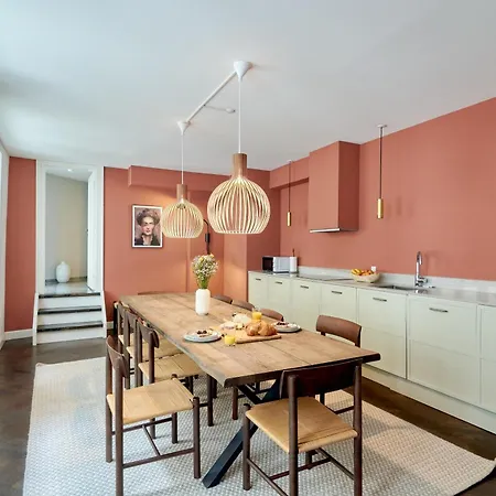 Apartment Stylish Spacious W 3br In