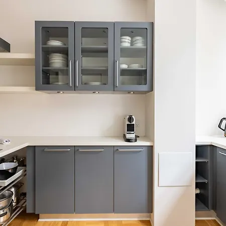 Apartment Rare 4br W Unique Details In Cph Copenhagen