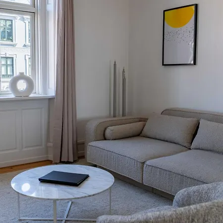 Spacious 3 Bedroom In Peaceful Area Lejlighed