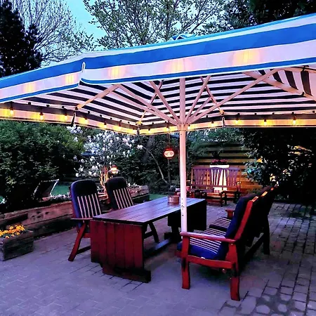 'blue House' In Vintage Villa&garden *
