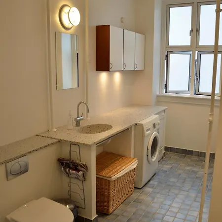 Rent A 2*