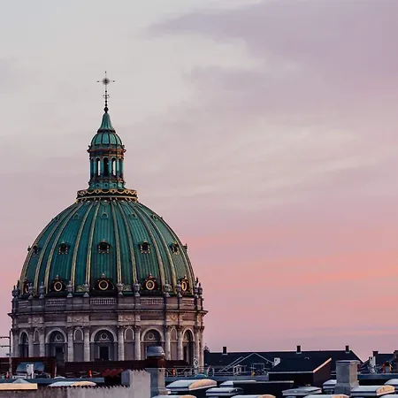 Beautiful 2-bed With Large Balcony Apartment Copenhagen