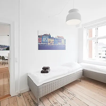 Beautiful 3-bed In Osterbro Location Apartment *