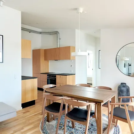Cozy And Bright With Private Car Park Appartement Copenhague