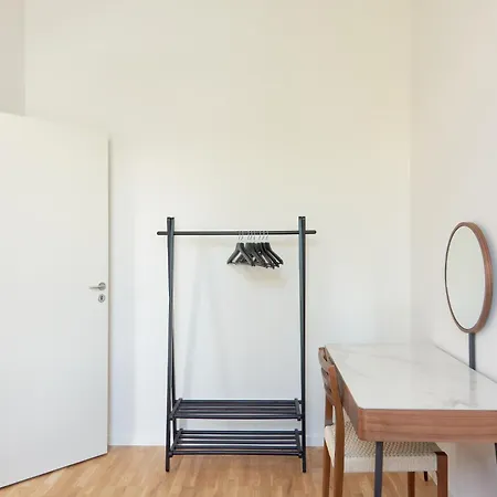 Apartmán Cozy And Bright With Private Car Park