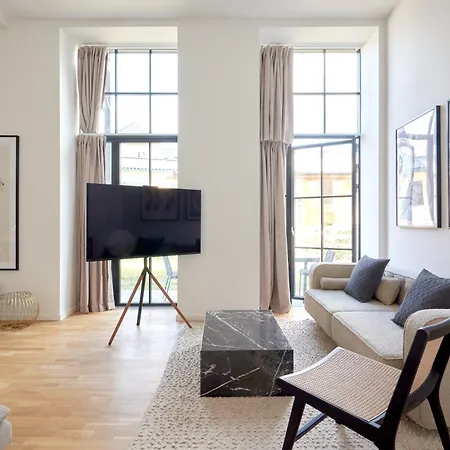 Cozy And Bright With Private Car Park Appartement Copenhague