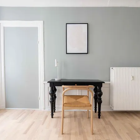 Spacious Tivoli Gardens W 3 Bedrooms Lejlighed København