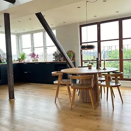 Lejlighed Penthouse Med Egen Tagterrasse