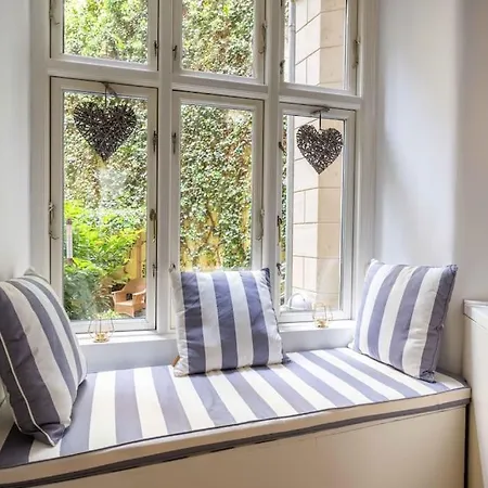 2br Next To The Lakes * Copenhagen