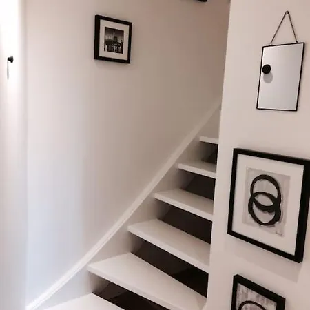Mezzanine Design Furnished & 3m2 For Center Apartment *