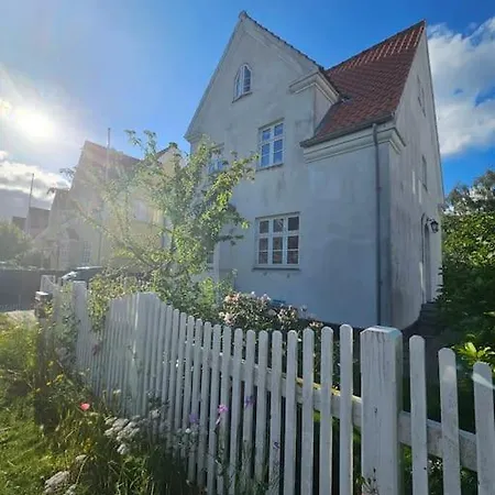 Villa Flot Stort Hus I Valby Udlejes!