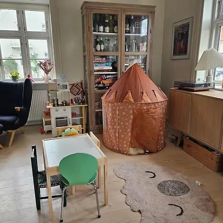 Villa Flot Stort Hus I Valby Udlejes!