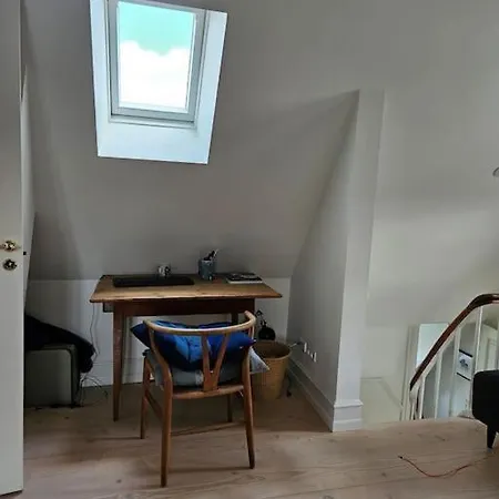 Flot Stort Hus I Valby Udlejes! *