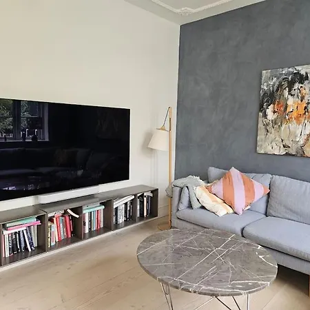 Villa Flot Stort Hus I Valby Udlejes!