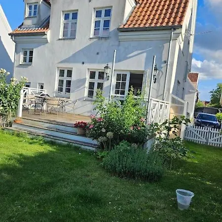 Villa Flot Stort Hus I Valby Udlejes! København