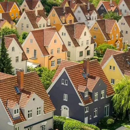 Flot Stort Hus I Valby Udlejes! *