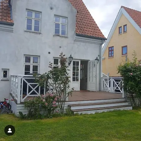 Flot Stort Hus I Valby Udlejes! Villa *