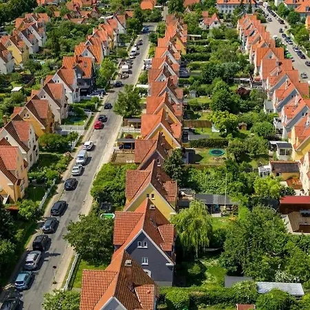 Villa Flot Stort Hus I Valby Udlejes! København