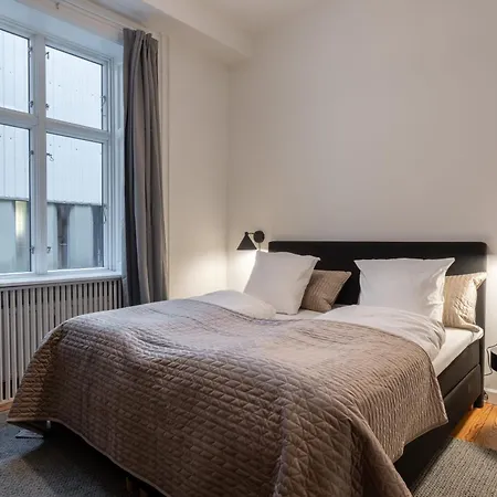 Stunning 5 Bedroom By The Lakes * Copenhagen