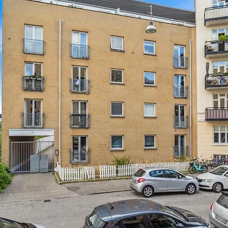 Moderne Og Minimalistisk Lejlighed I Nv Lägenhet *
