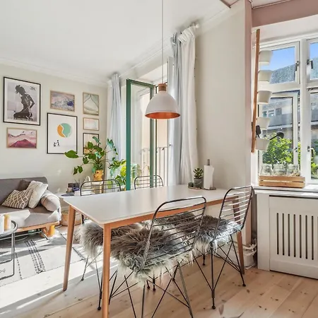 Nyistandsat 1br Lejlighed I Hjertet Af Norrebro * Köpenhamn