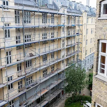 Lovely Flats In Vibrant Area Of شقة *