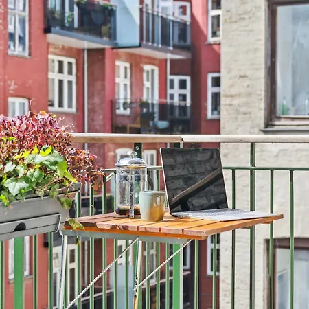 Lägenhet 2br I K M Terrasse