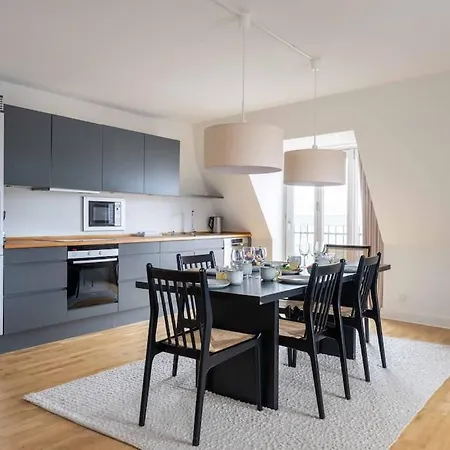 Apartment 2br With Amazing Skyline View
