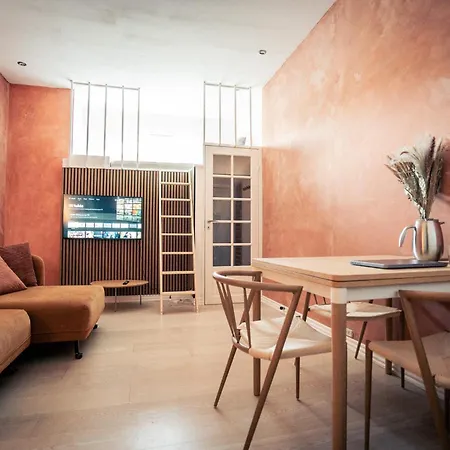 Lägenhet Spacious With Amazing Loft *