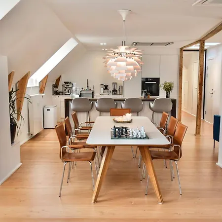 Lejlighed Penthouse With Private Rooftop Terrace *